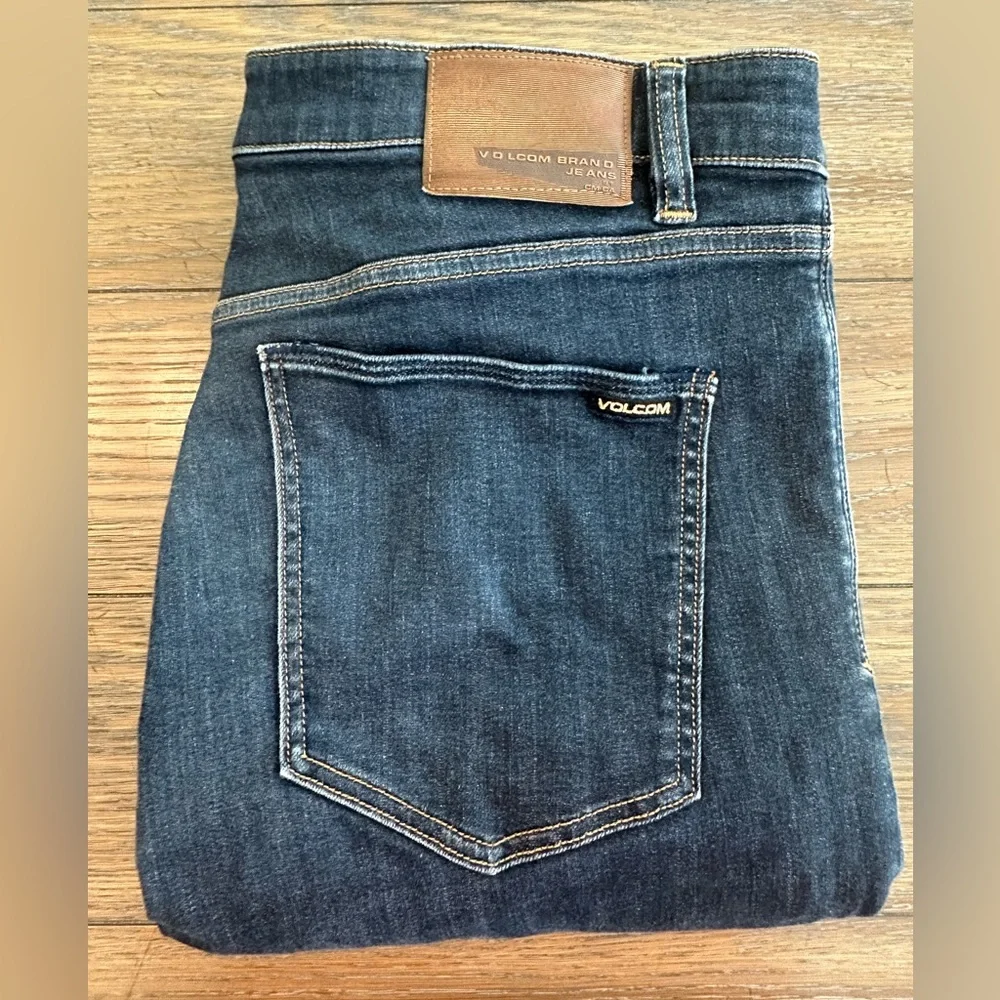 Volcom Dark Blue Skinny Jeans‎ Size 36x31 Gently Worn